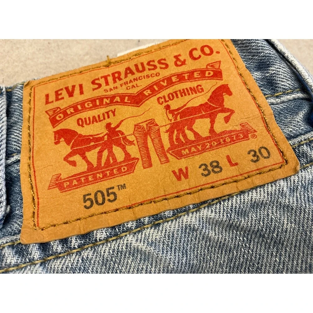 Levis preowned these